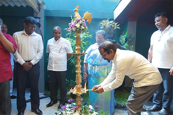 நிதியுதவிக்கு அப்பால்: எவ்வாறு இலங்கையின் மனித உரிமைப் பாதுகாவலர்கள் நீதிக்கான ஒரு ‘வணிகத்தை’ உருவாக்குகிறார்கள்?